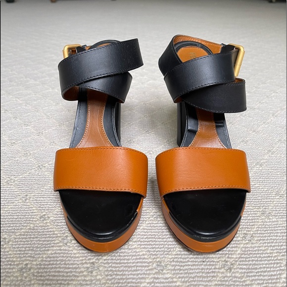 Fendi Leather Cross Ankle Strap Platform Sandals - Picture 5 of 13